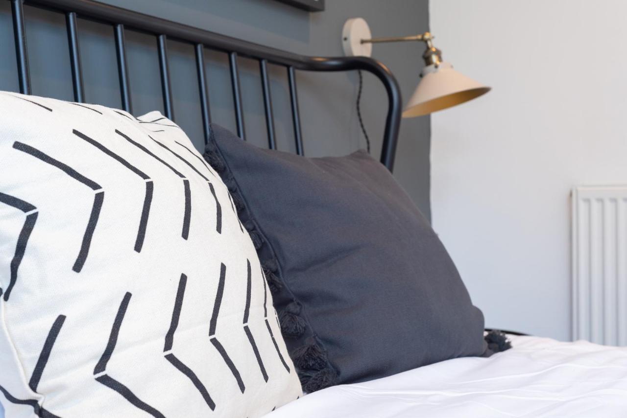 Апартаменты Stratford-Upon-Avon Luxury Snug With Free Parking Экстерьер фото