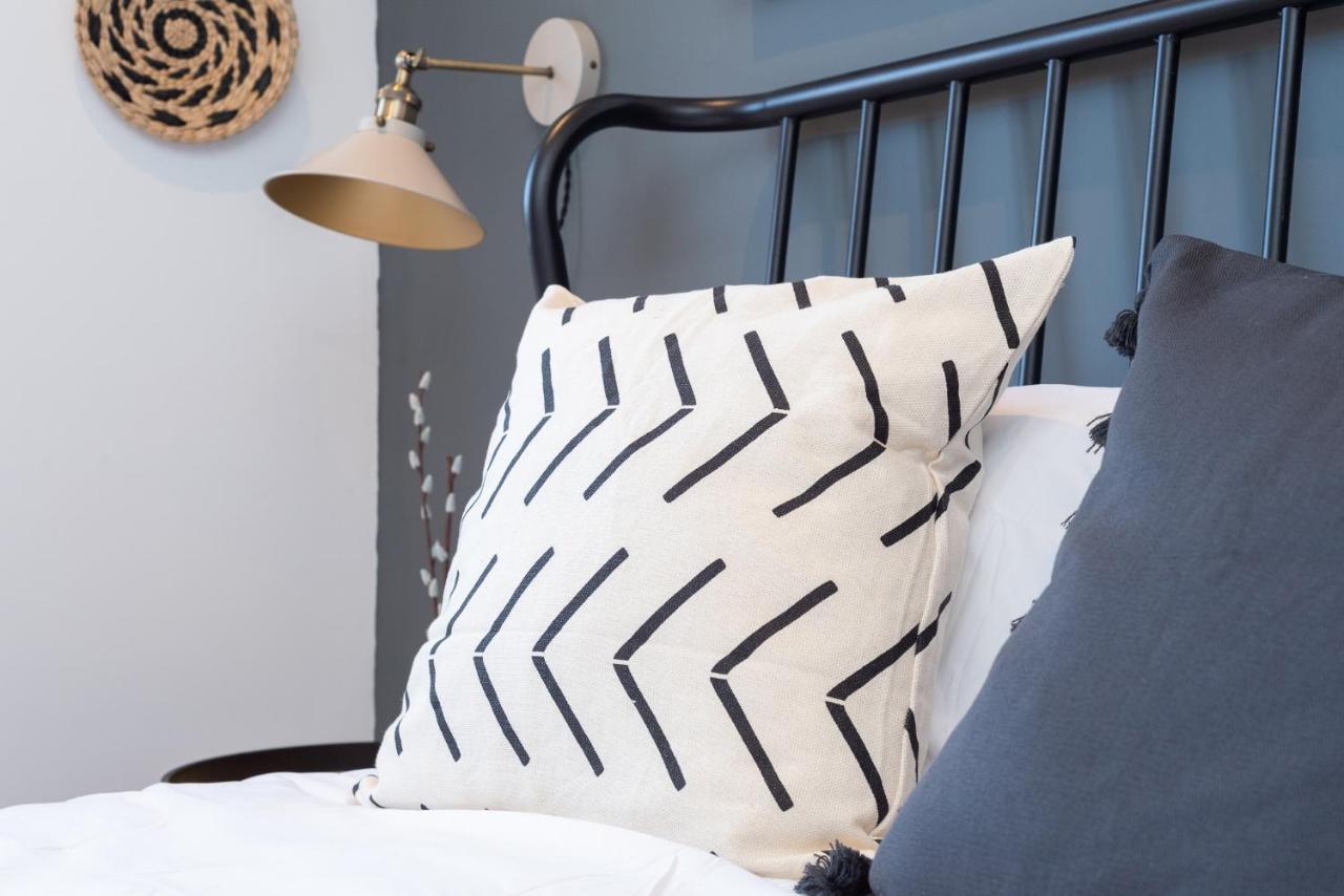 Апартаменты Stratford-Upon-Avon Luxury Snug With Free Parking Экстерьер фото